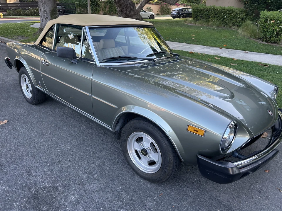 1981 Fiat 124 Sport Spider - Image 15 of 31