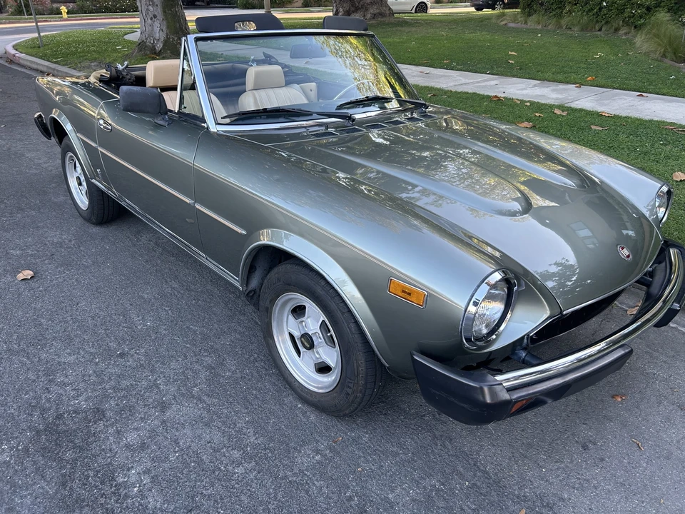 1981 Fiat 124 Sport Spider - Image 7 of 31