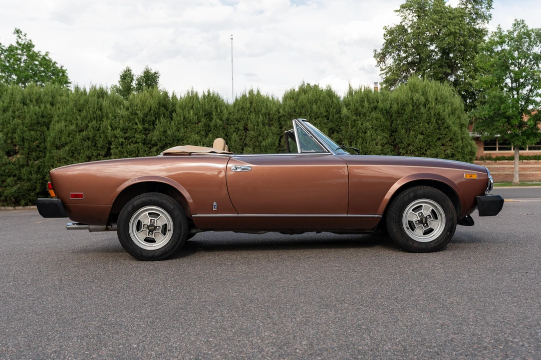 1981 Fiat 124 Sport Spider - Image 14 of 31