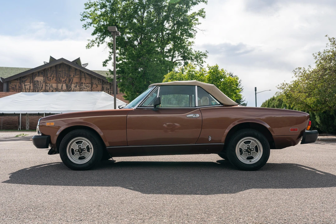 1981 Fiat 124 Sport Spider - Image 22 of 31