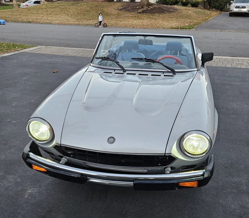 1981 Fiat 124 Sport Spider - Image 12 of 31