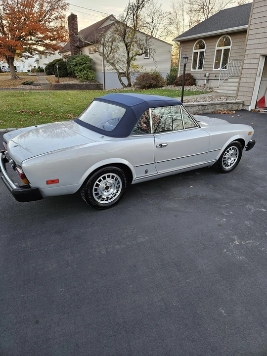 1981 Fiat 124 Sport Spider - Image 21 of 31
