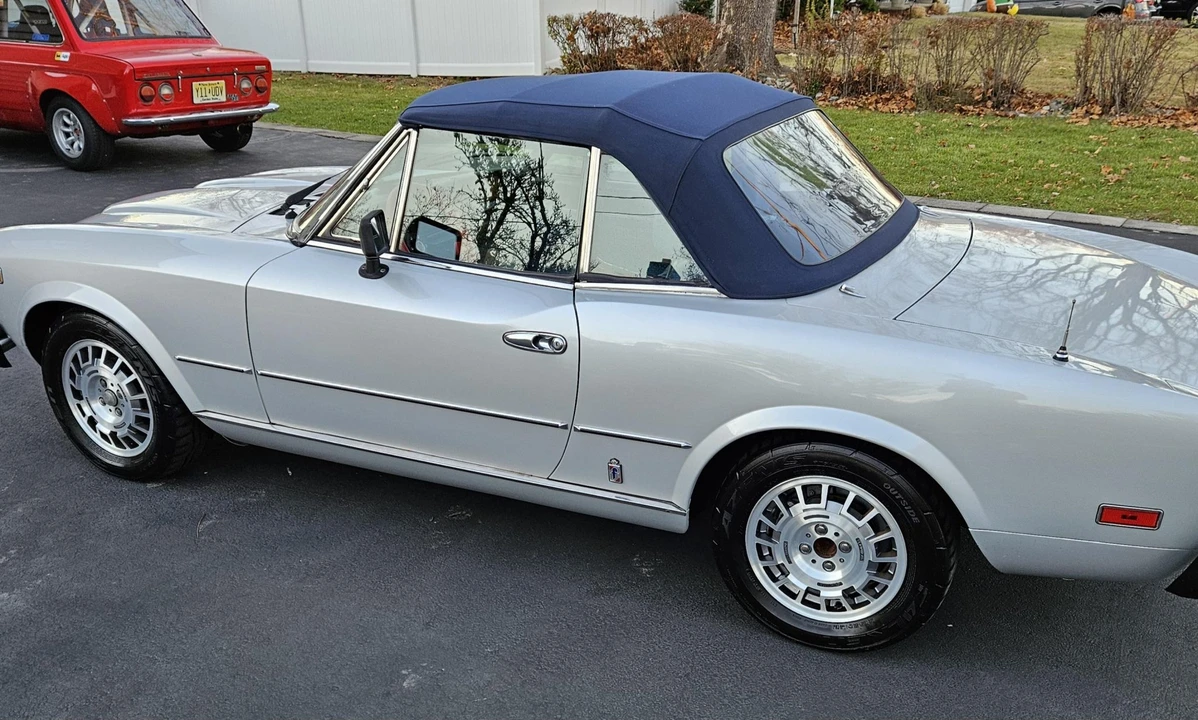 1981 Fiat 124 Sport Spider - Image 29 of 31