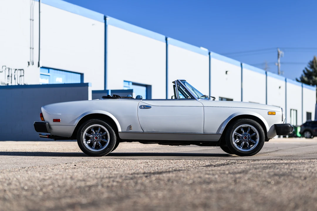 1981 Fiat 124 Sport Spider - Image 10 of 31