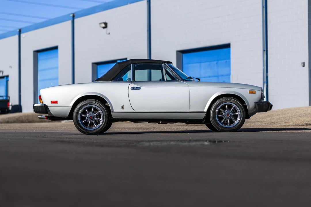 1981 Fiat 124 Sport Spider - Image 31 of 31
