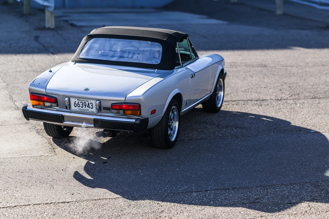 1981 Fiat 124 Sport Spider - Image 27 of 31