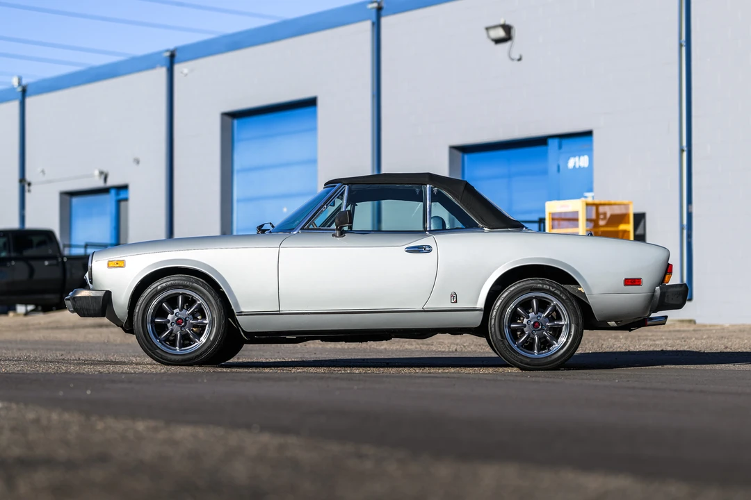 1981 Fiat 124 Sport Spider - Image 22 of 31