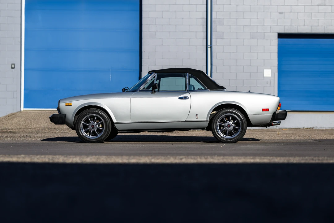 1981 Fiat 124 Sport Spider - Image 21 of 31