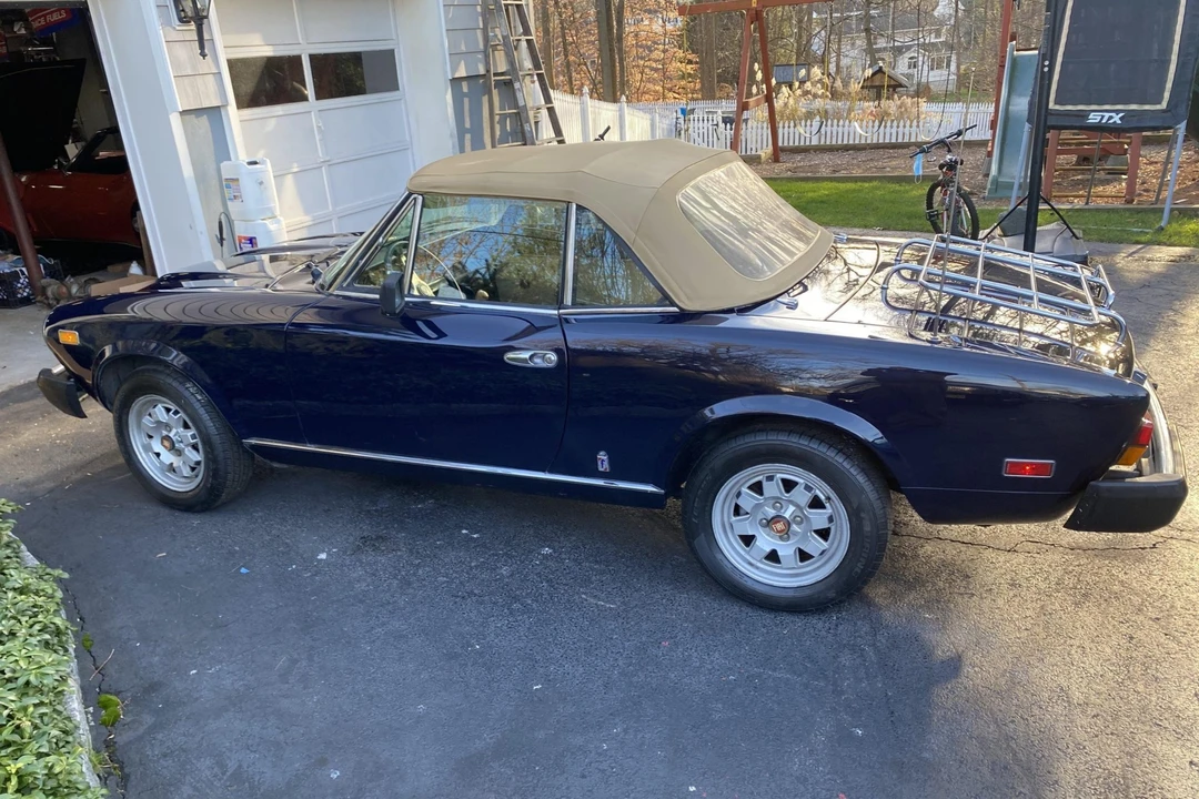 1981 Fiat 124 Sport Spider - Image 16 of 31