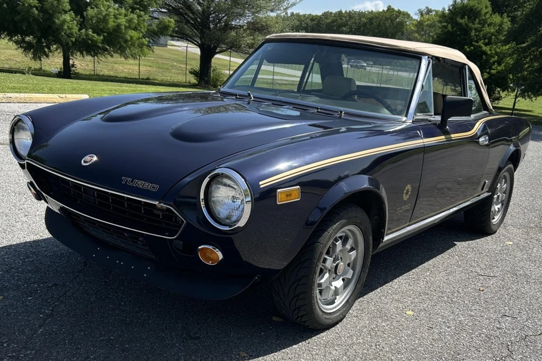 1981 Fiat 124 Sport Spider - Image 2 of 31