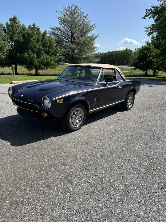 1981 Fiat 124 Sport Spider - Image 3 of 31
