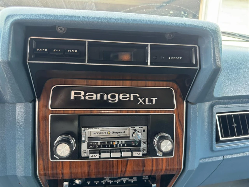 1981 Ford Bronco 3rd Gen - Image 16 of 31