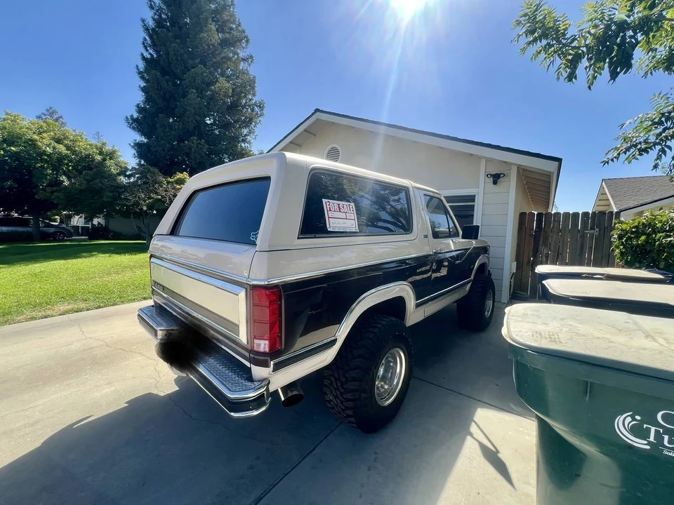 1981 Ford Bronco 3rd Gen - Image 2 of 4