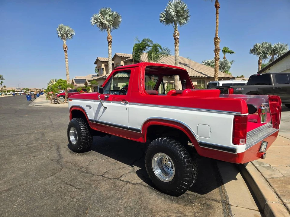 1981 Ford Bronco 3rd Gen - Image 2 of 8