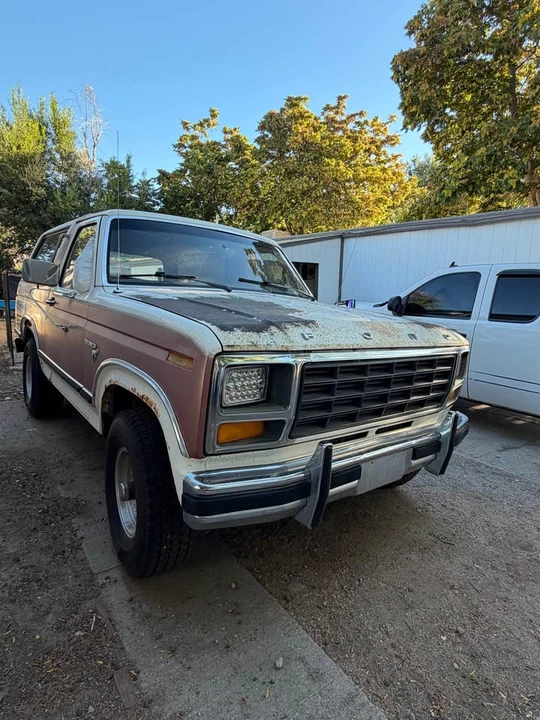 1981 Ford Bronco 3rd Gen - Image 2 of 10