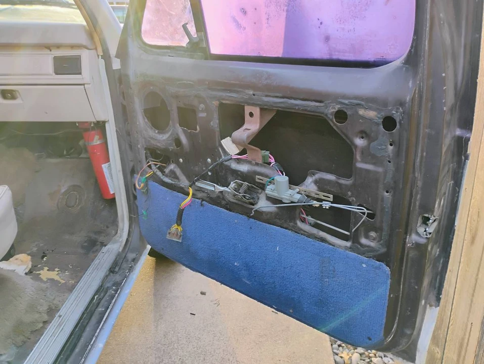 1981 Ford Bronco 3rd Gen - Image 9 of 14