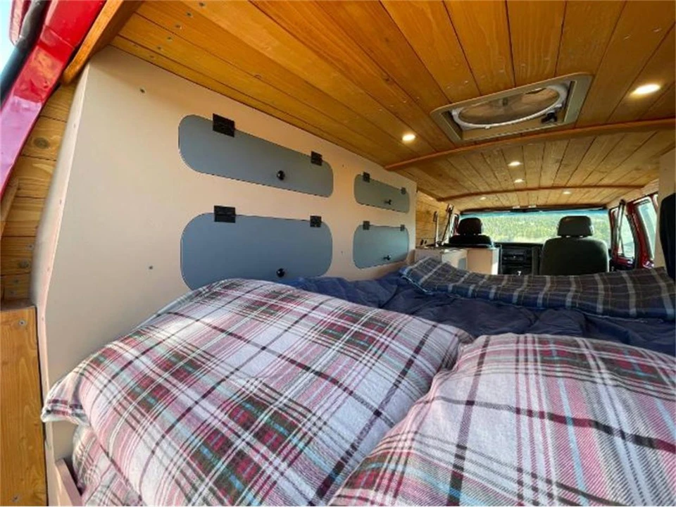 1981 Ford Econoline Van - Image 18 of 25