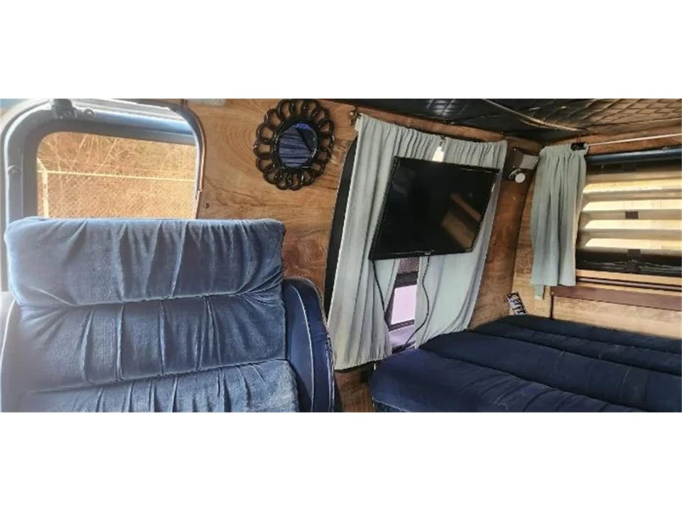 1981 Ford Econoline Van - Image 4 of 17
