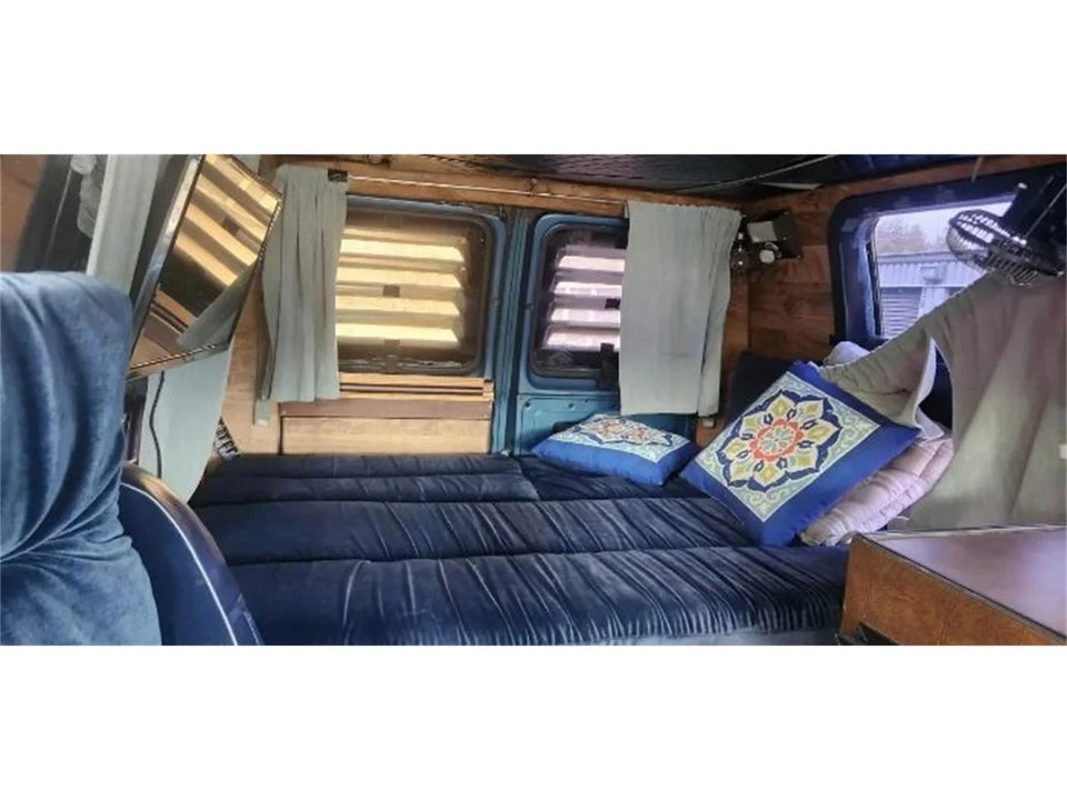 1981 Ford Econoline Van - Image 8 of 17