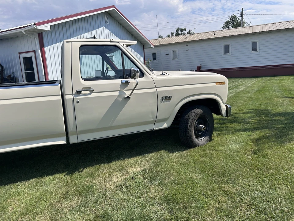 1981 Ford F-Series 7th Gen - Image 22 of 31
