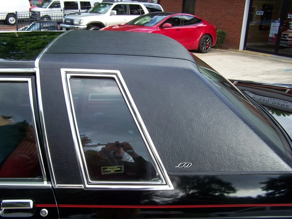 1981 Ford LTD - Image 19 of 31