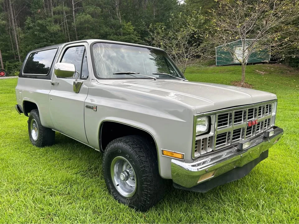 1981 GMC Jimmy 2nd Gen - Image 2 of 15