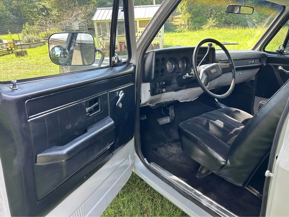 1981 GMC Jimmy 2nd Gen - Image 5 of 15