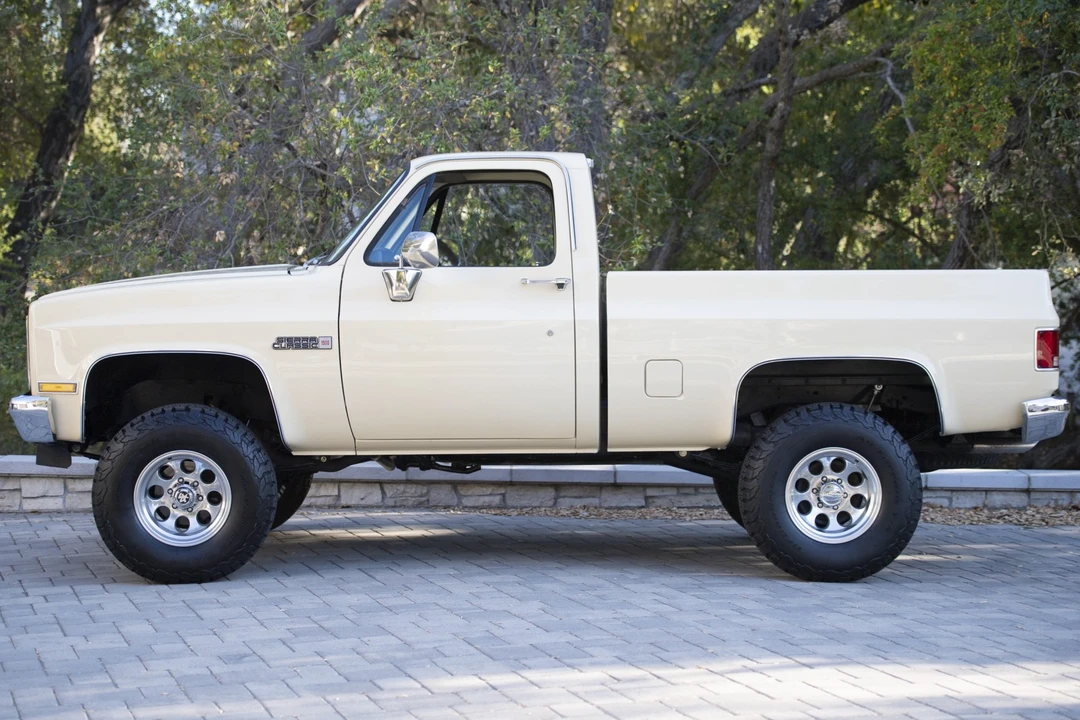 1981 GMC C/K 3rd Gen - Image 3 of 31