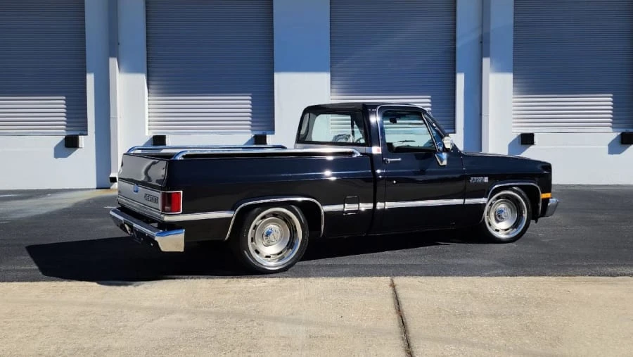 1981 GMC C/K 3rd Gen - Image 2 of 10