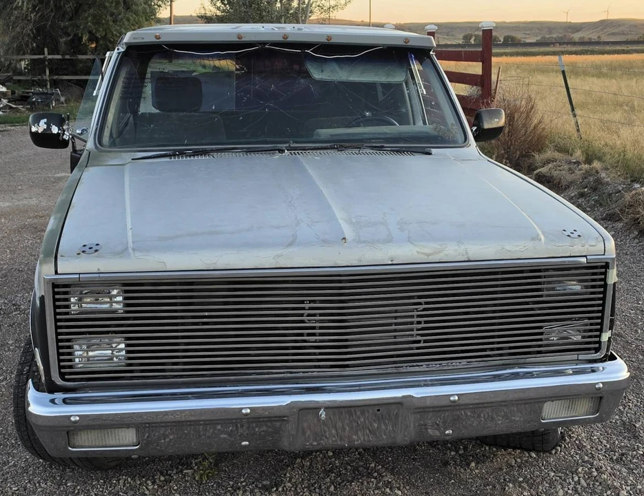 1981 GMC Jimmy 2nd Gen - Image 2 of 24