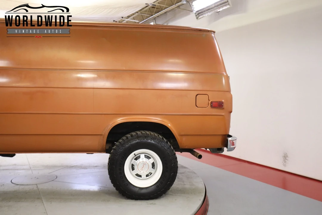 1981 GMC G-series Van - Image 8 of 12