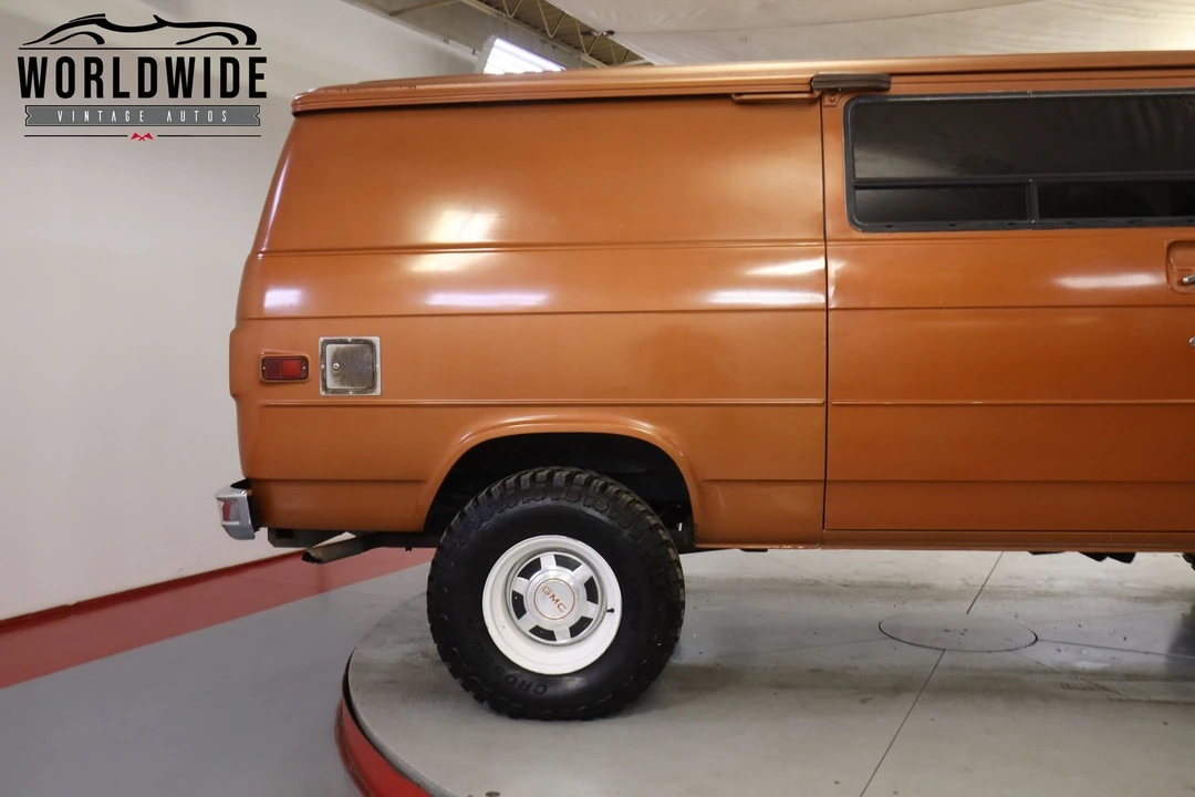 1981 GMC G-series Van - Image 7 of 12