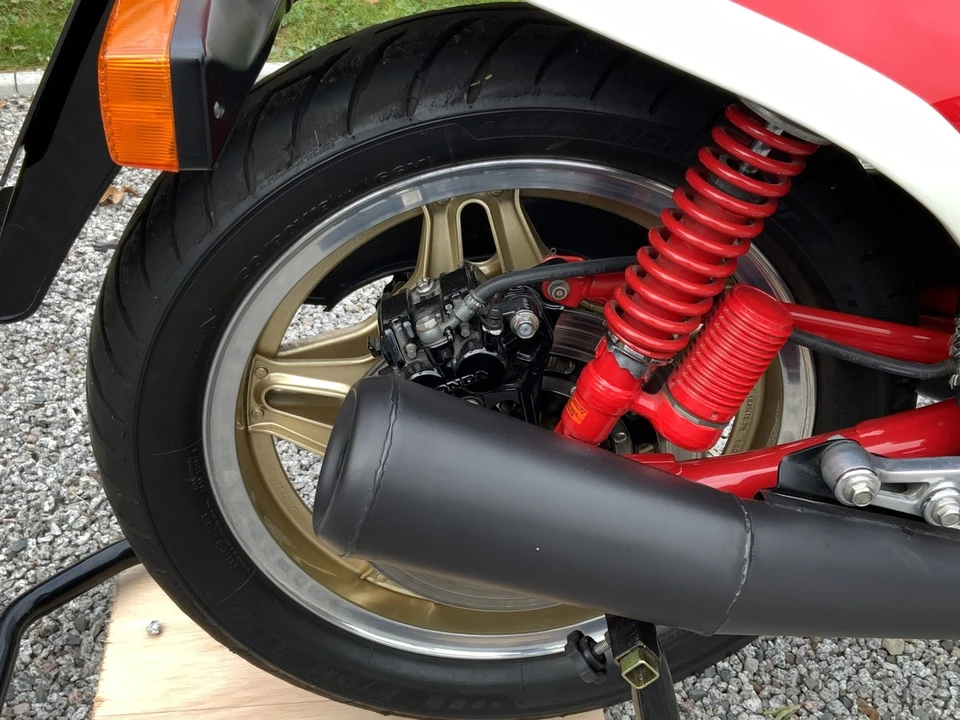 1981 Honda Super Sport: CB750F & CB900F & CB1100F - Image 18 of 30