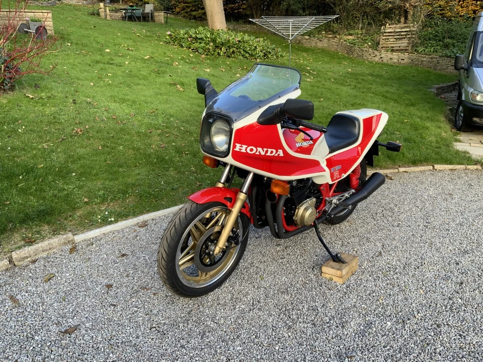 1981 Honda Super Sport: CB750F & CB900F & CB1100F - Image 3 of 30