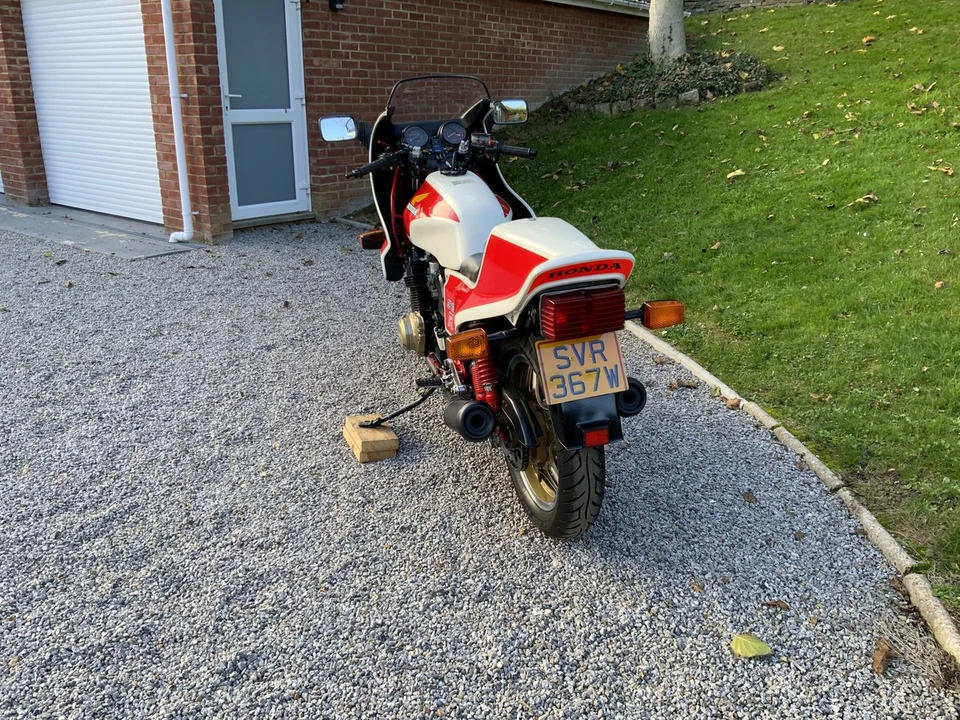 1981 Honda Super Sport: CB750F & CB900F & CB1100F - Image 7 of 30