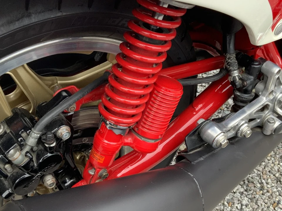 1981 Honda Super Sport: CB750F & CB900F & CB1100F - Image 25 of 30