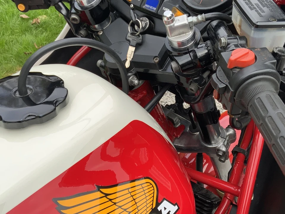 1981 Honda Super Sport: CB750F & CB900F & CB1100F - Image 16 of 30
