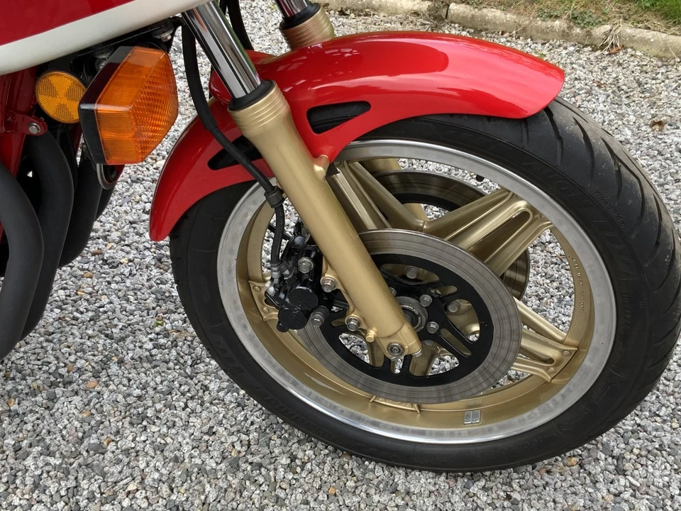 1981 Honda Super Sport: CB750F & CB900F & CB1100F - Image 22 of 30