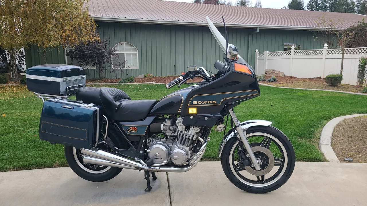 1981 Honda CB650C & CB750C & CB900C & CB1000C - Image 8 of 31