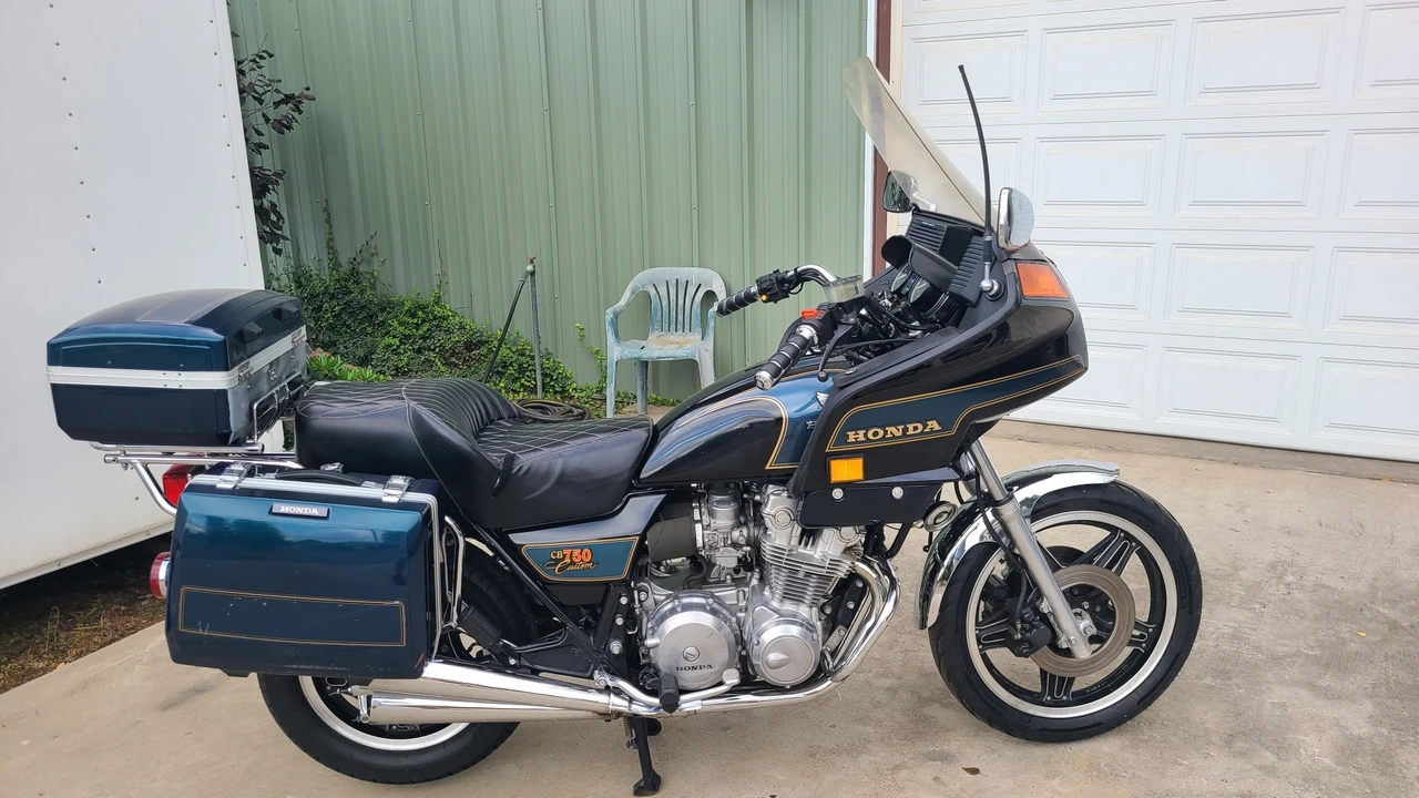 1981 Honda CB650C & CB750C & CB900C & CB1000C - Image 15 of 31