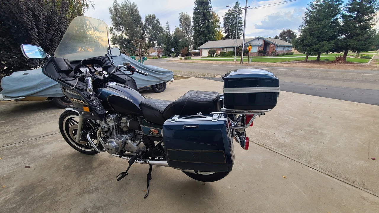 1981 Honda CB650C & CB750C & CB900C & CB1000C - Image 12 of 31