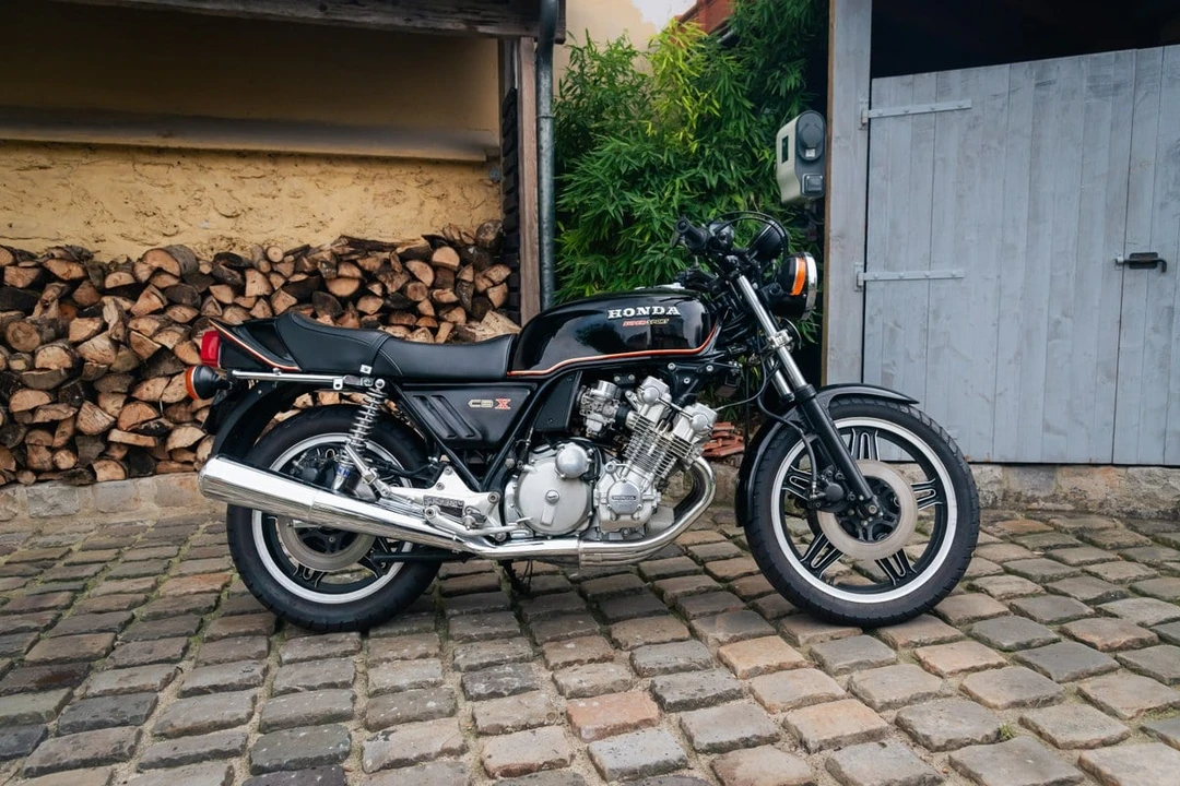 1981 Honda CBX - Image 2 of 30
