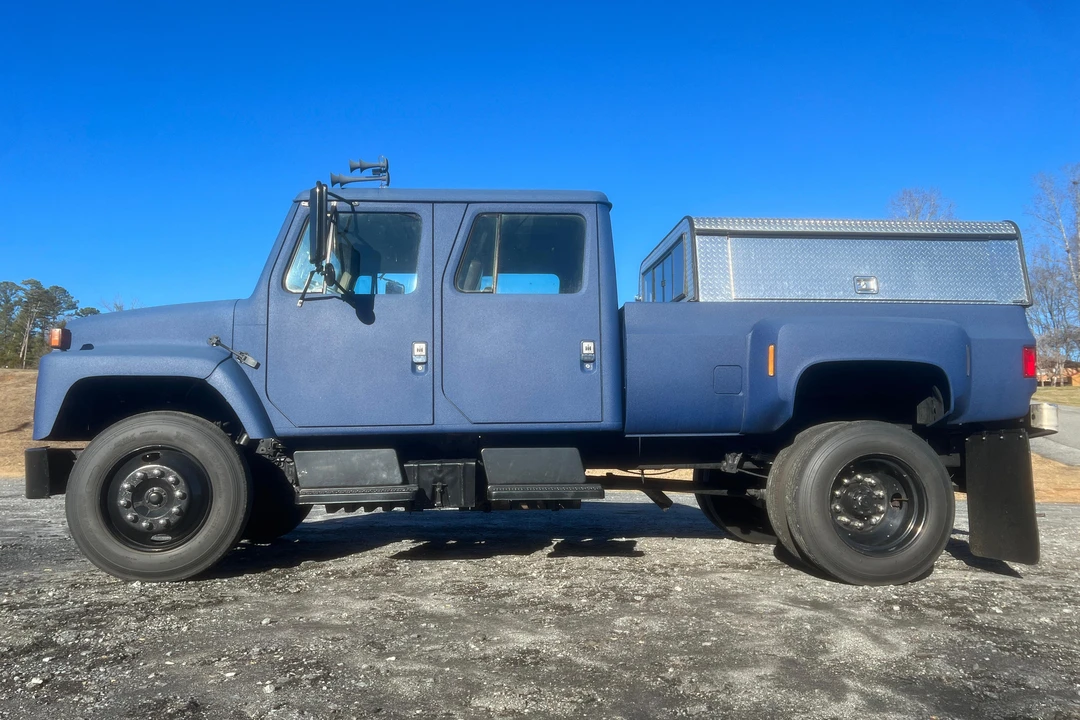 1981 International - Image 3 of 31