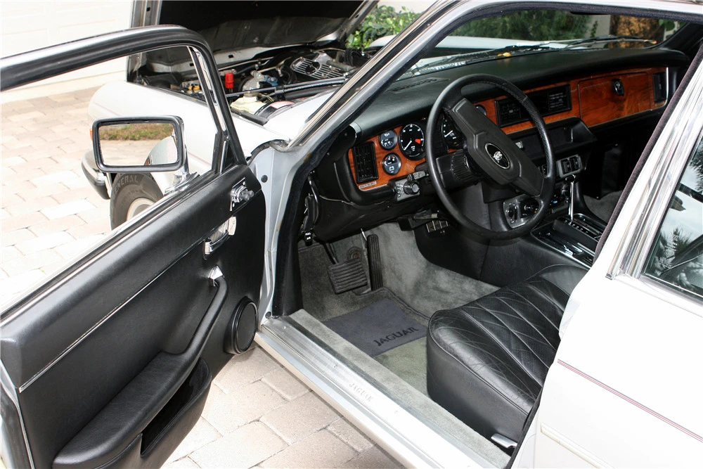 1981 Jaguar XJ Series 3 - Image 4 of 4