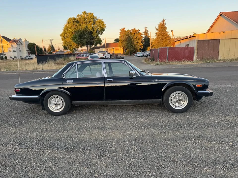 1981 Jaguar XJ Series 3 - Image 2 of 12