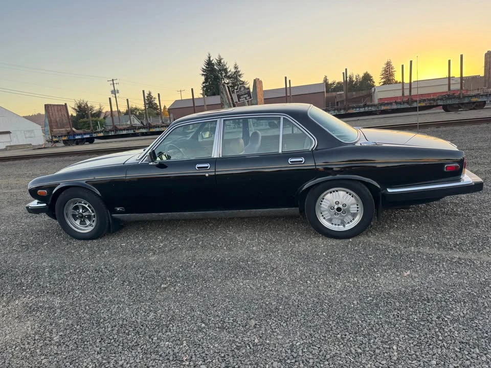 1981 Jaguar XJ Series 3 - Image 6 of 12