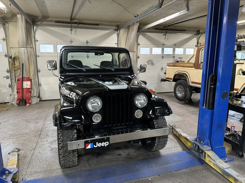 1981 Jeep CJ8 Scrambler - Image 3 of 31
