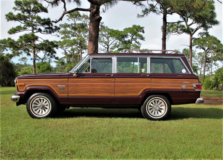 1981 Jeep Grand Wagoneer - Image 2 of 12