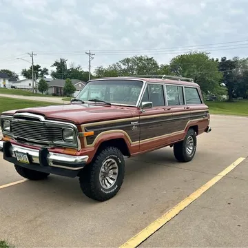 1981 Jeep Grand Wagoneer Wooden