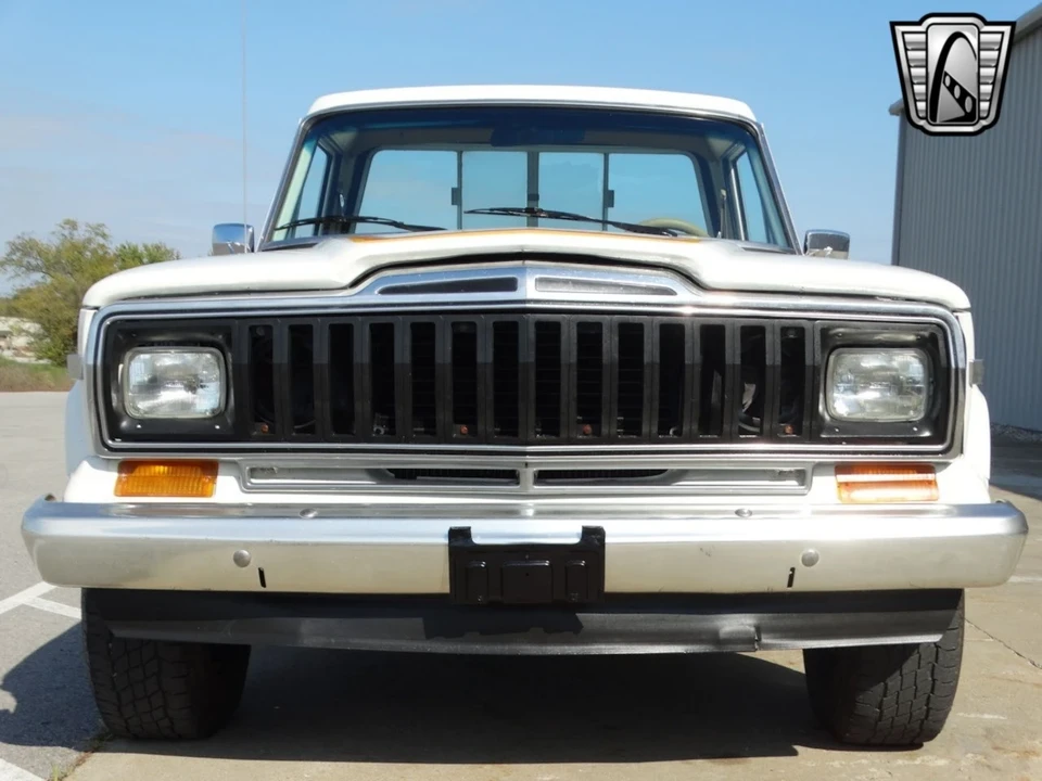 1981 Jeep SJ Gladiator - Image 3 of 12